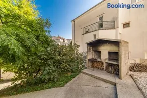 Apartments Color - Image 2