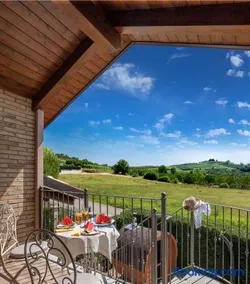 Roncaglia Suite - Image 4