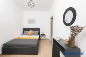 Lilac House - Image 2