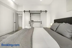 Bright Beacon Spacious 1BR Apartment - Image 4