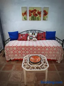 Casa Rural El Retiro en Villanueva del Rey con piscina privada, barbacoa y amplio patio - Image 4