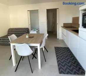 La Maisonnette T2 charmant jardin parking La Cadière d'Azur 1 à 4 personnes - Image 2