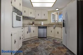 The Blanchard Guest Home - Image 4