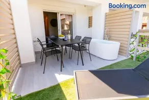 Marina Apartments by Paralia Living - Image 5
