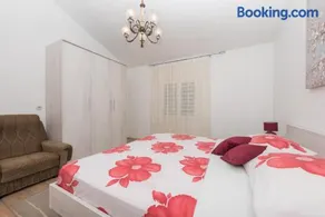 Holiday home Frane - Image 3