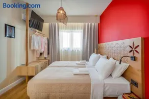 Driades Luxury Apartments by Estia - Image 2
