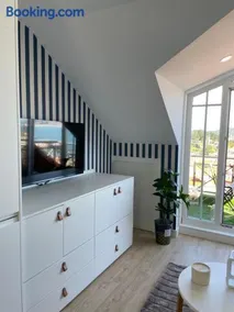 Estudio impresionantes vistas con terraza y piscina - Image 3