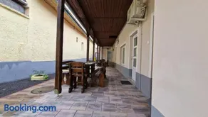 Óvárosi Kőház Apartman - Image 2
