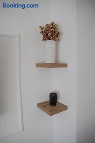 Roza Cozy Apartment - Image 3
