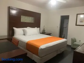 Hotel Dorado Baja - Image 1