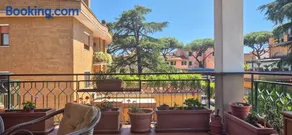 Quiet Apartment near Appia Antica 2 Bathrooms & Terraces - Image 1