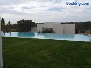 Las Colinas - Image 5