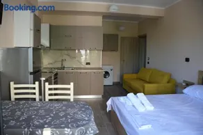 Lungomare private rooms - Image 5