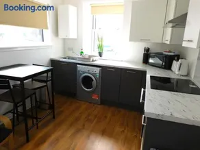 No 3 Bonnet Apartments Studio - Image 3