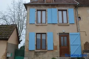 Maison accueillante à Saint-Amand-en-Puisaye avec jardin - Image 1