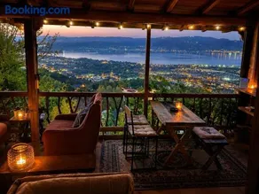 Chalet with nature and lake views with private pool - Image 1