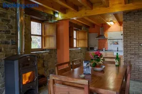 Llananzanes Rural - Image 2