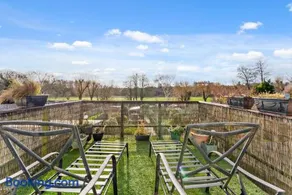 139 I Abbey House I Characterful & Peaceful 1BR House w Garden, Rooftop Balcony, Fully Equipped Kitchen and Dedicated Workspace - Image 5