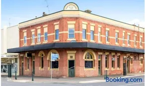 The Vine & Lamb - Image 2