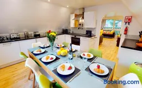 St Ives Fir Tree Lodge - Image 2