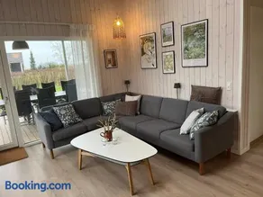 Spacious Holiday Home On Bogø - Image 4