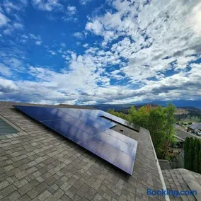 Licensed 2-Bedroom Suite Eco-Friendly Solar Home - Image 1