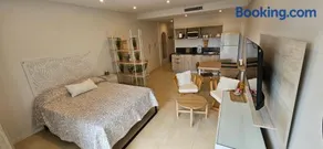 Modern Studio in Bahía Nordelta with garage - Image 4