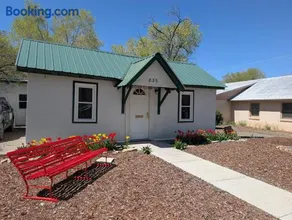 AG House, Recreaters,Work Remote, Surgery, Healing ADA, Pets, Parking - Image 1