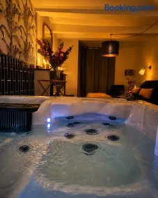 Romantique room St Michel de Lanes (love room) - Image 5