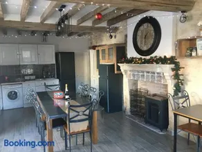 Gîte LE LOGIS De La CHARNIE Confort pour 14 personnes à Chemiré-En-Charnie - Image 1