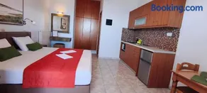 Chrisanthi Studios & Apartments - Image 3