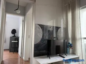 Lindo apartamento completo e com garagem coberta - Image 4