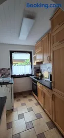gemütliches Ferienhaus mit privatem Außenpool - Image 2