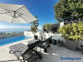 La Vista Luxury Villa - Image 2