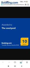 The courtyard - Image 3