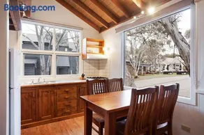 Gundy Lodge - Image 2