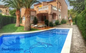 ARENDA Pino Alto Villa Napoleon - Image 2
