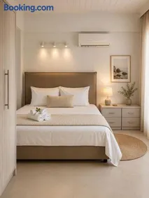 PJ Properties Studio in Sounio steps away from the beach - Image 3