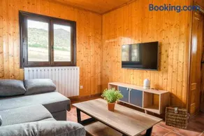 Aldea Los Odres - Cabañas de Madera de 1ª con Piscina Privada y BBQ en la puerta - Image 2