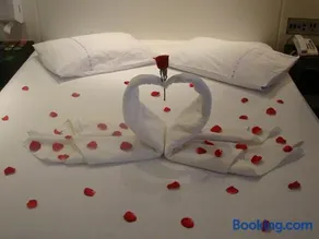 Exos Castelinho Motel - Image 2