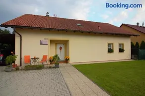 Orange Loft Apartment - Image 1