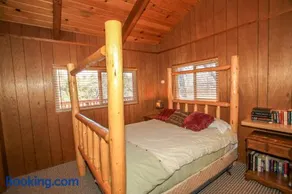 Rest N Relax Inn - Beautiful chalet-style cabin features dramatic forest and slope views! - Image 4