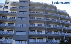 Dilov Apartments in Yalta Golden Sands - Image 2