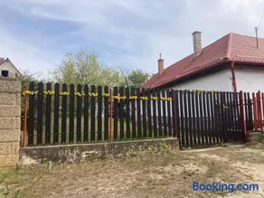 Napraforgó Vendégház - Image 3
