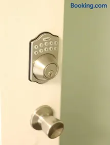 2 Bedroom Unit - Image 5