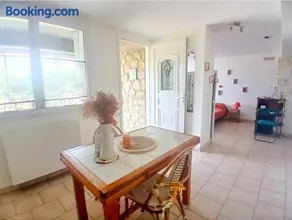 Grand Studio Au Calme avec Véranda & Jardin Chez Lulu - Image 1