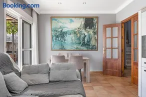 Chalet con Piscina Privada - Image 4