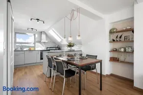 70 qm Design-Wohnung - 1,5 Bäder, Klimaanlage und Ausblick - Image 4
