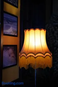 Le Ski Lodge & Steakhouse - Image 5