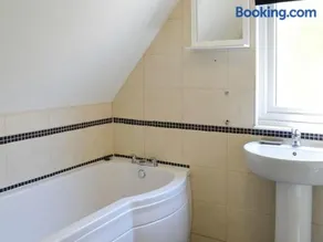 Cornwall holiday homes - Image 3